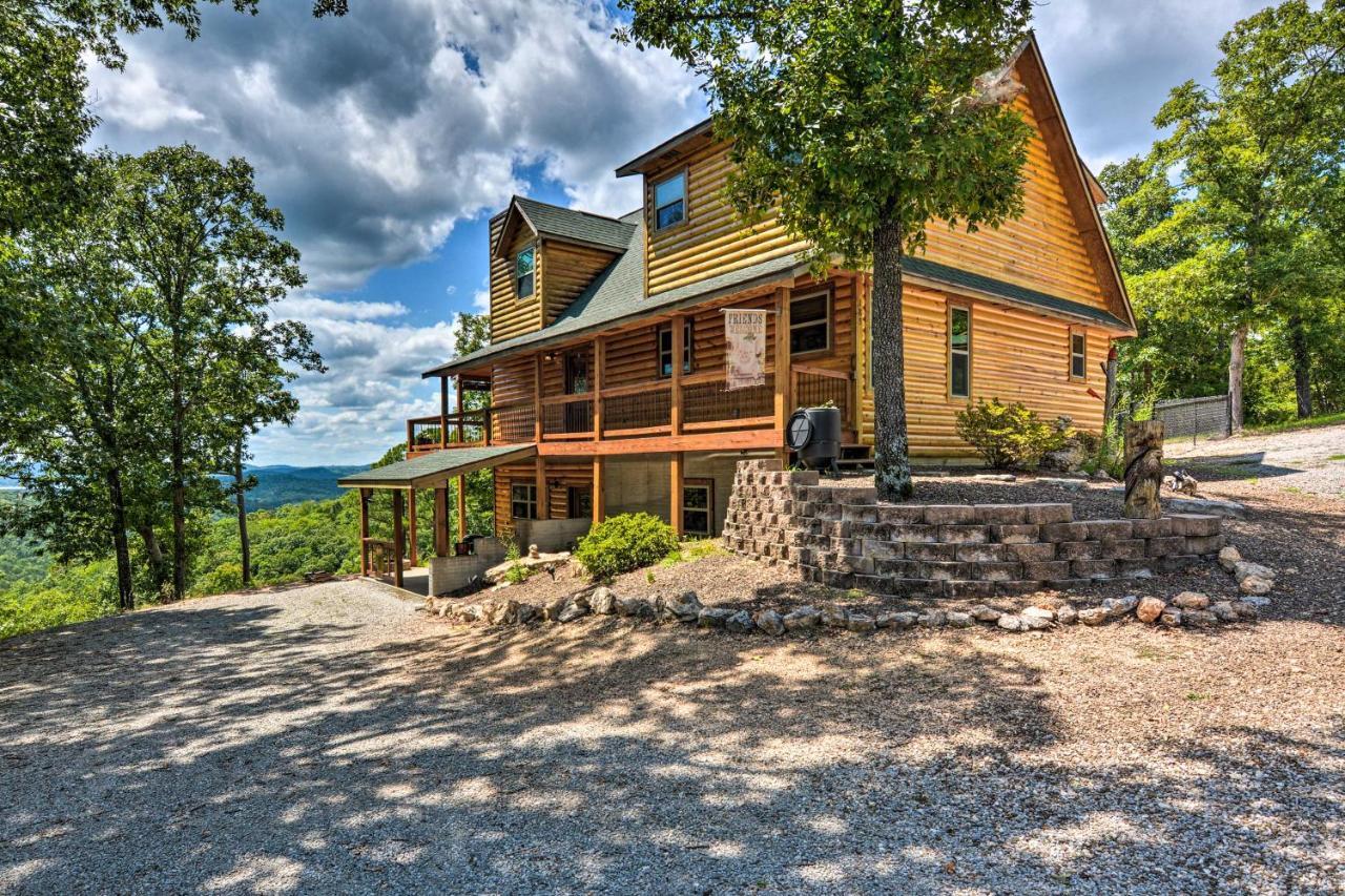 Spacious Log Cabin With Fire Pit And Game Room! Eureka Springs Exteriér fotografie