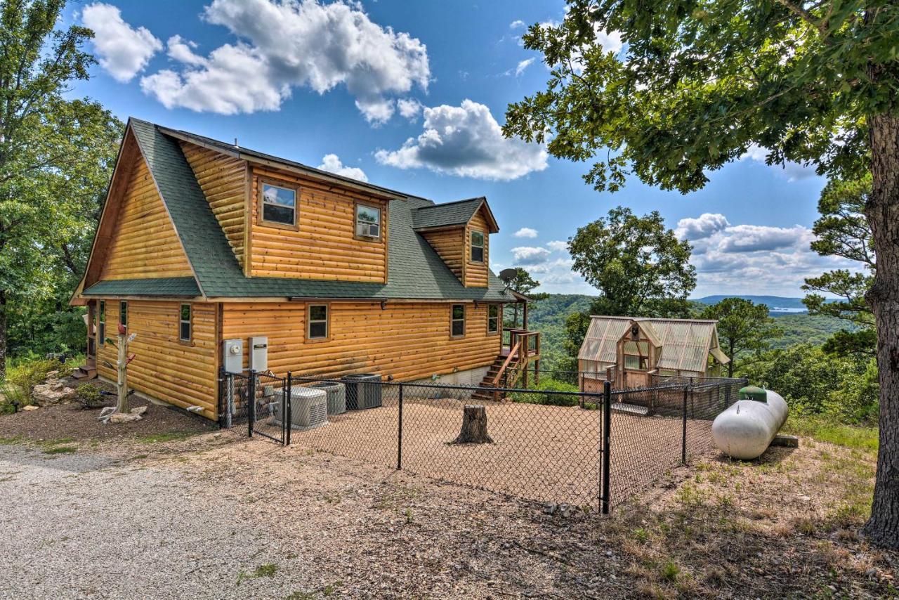 Spacious Log Cabin With Fire Pit And Game Room! Eureka Springs Exteriér fotografie